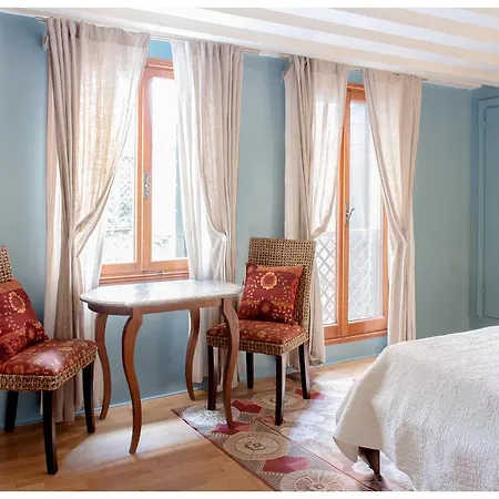 Corte 1321 Bed & Breakfast
