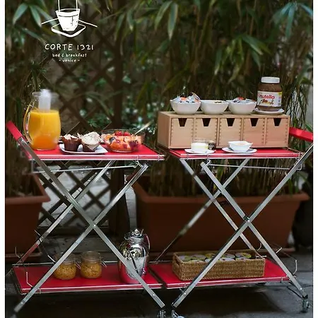 Corte 1321 Bed & Breakfast 2*